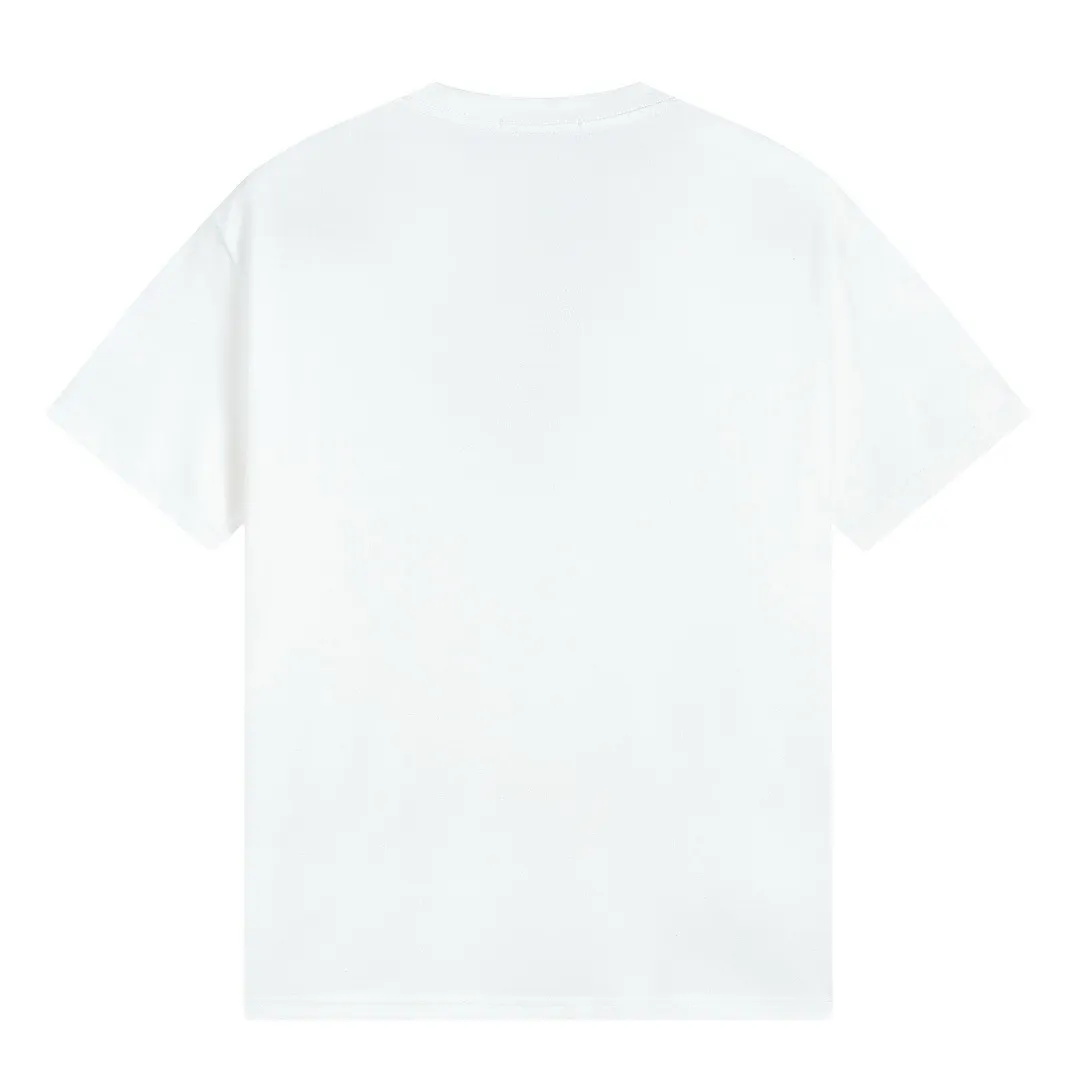 W687#P110💰 2025🆕 Stone lsland/Stone Island Rome Milan Florence city limited edition logo printed short-sleeved T-shirt ⚠️[Original creation with high control of details] - Made of 260 grams of combed cotton double yarn, soft and comfortable to the touch, sweat-absorbent and breathable. - Simple basic and versatile style, original single quality, the first choice for couples. - Made by a large factory, four needles and five threads on the shoulder, neatly arranged High-quality workmanship. - Same style for men and women, very versatile, one piece for each person, details are clearly visible. Color: Black White Size: M L